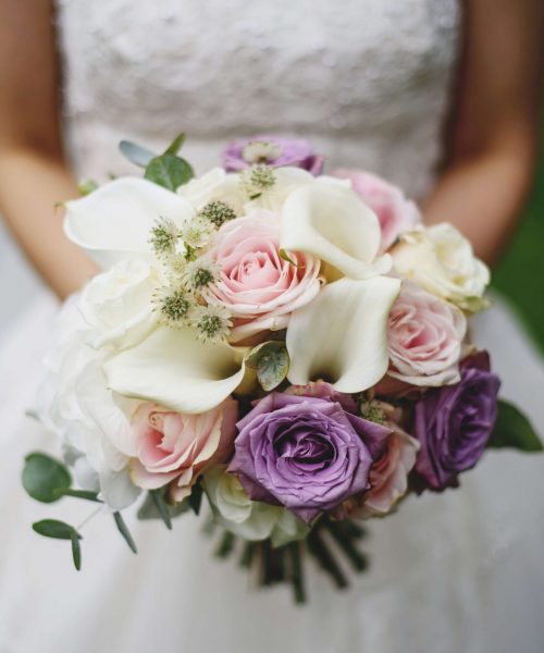 MODERN-bridal-bouquet-calla-lily-roses