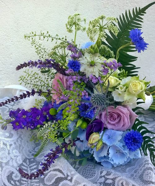 RUSTIC-meadowy-bridal-bouquet